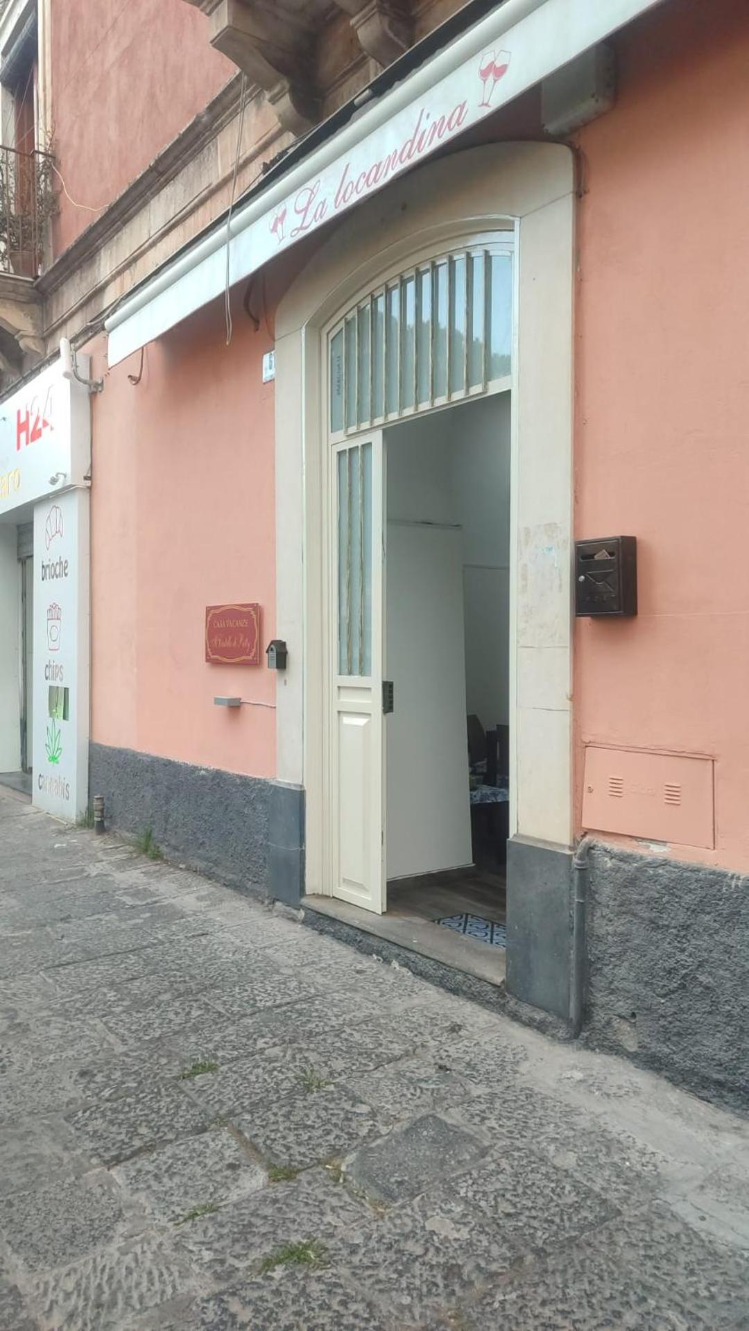 卡塔尼亚Il Castello Di Patty公寓 外观 照片